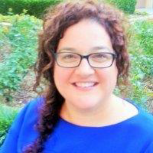 Laura Clary